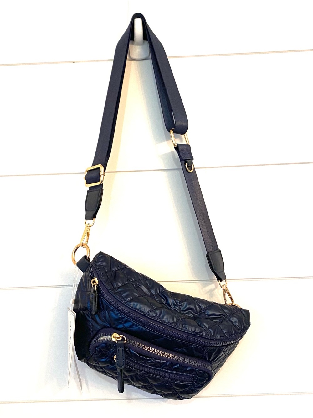 NWT $52 Jen & co Quilted Navy Crossbody Belt Bag